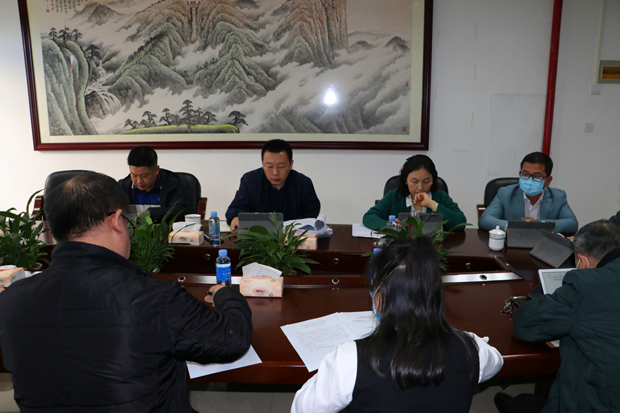 運(yùn)用反面典型案例警示教育黨員干部圖片_副本.jpg